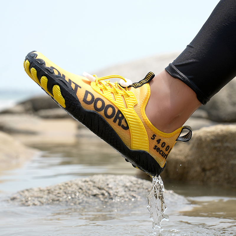 Men Water Shoes Beach Barefoot - Aquatic Sports Shoes 评论和价格